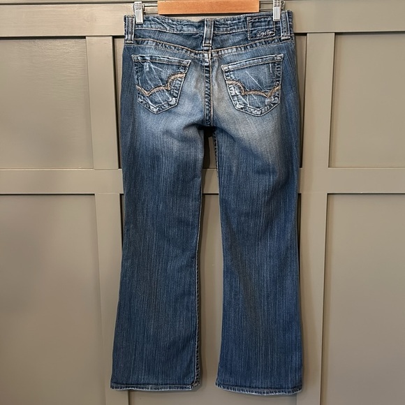 Big Star Maddie Low Rise Boot Cut Jeans Medium Wash Embroidered Western Size 27 - Picture 6 of 9